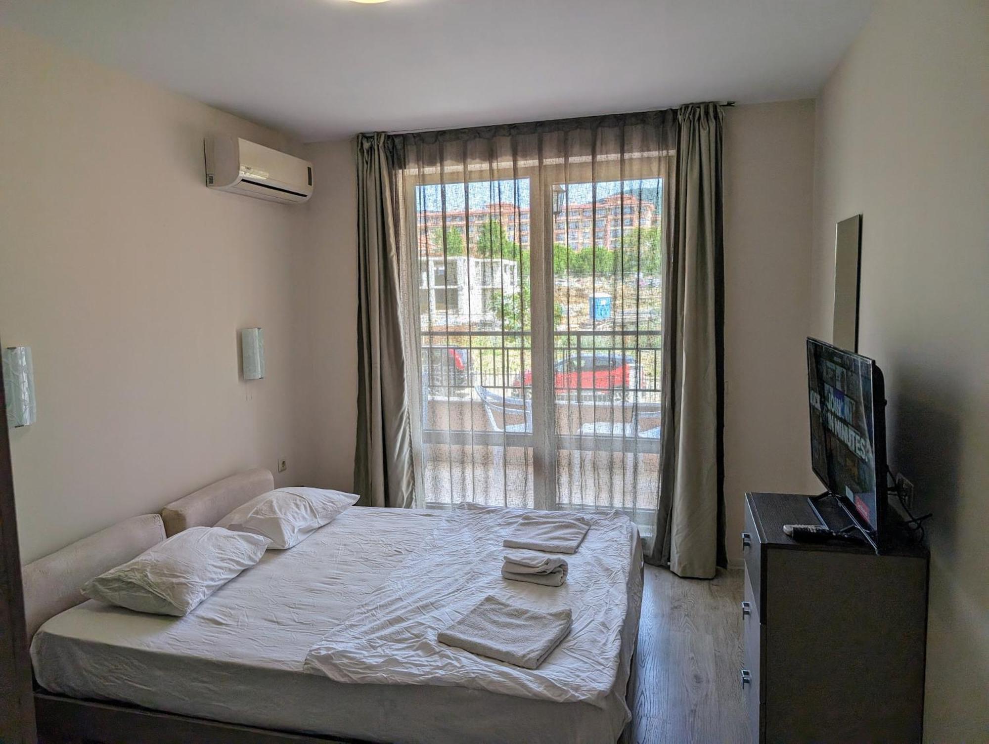 Sunny Star Dreams Condo W Prime Location, Pool, Sea View Sveti Vlas Luaran gambar